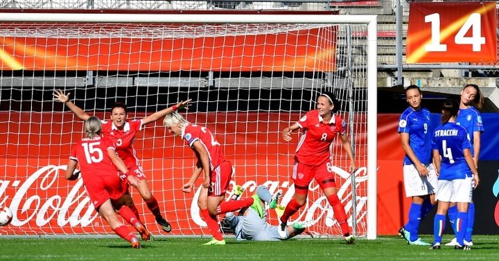 Russia stun Italy 2-1 at women's Euro football championship
