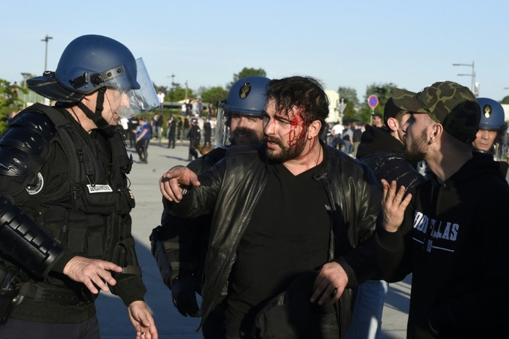 Steward hurt in violence ahead of Lyon-Besiktas. AFP