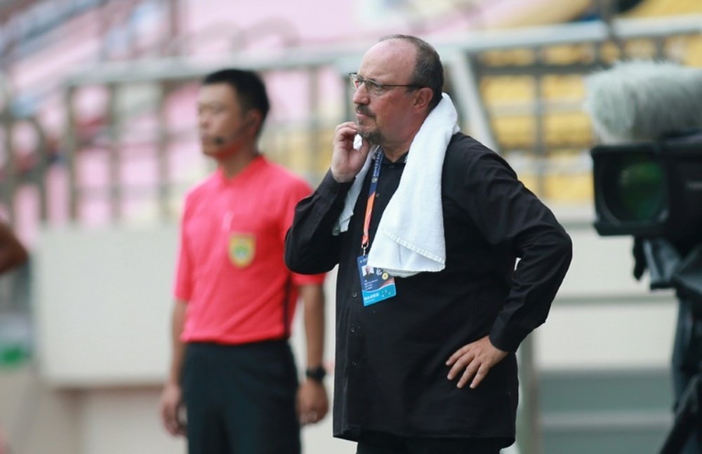 Rafa Benítez llegó a entrenar al Dalian Pro. AFP