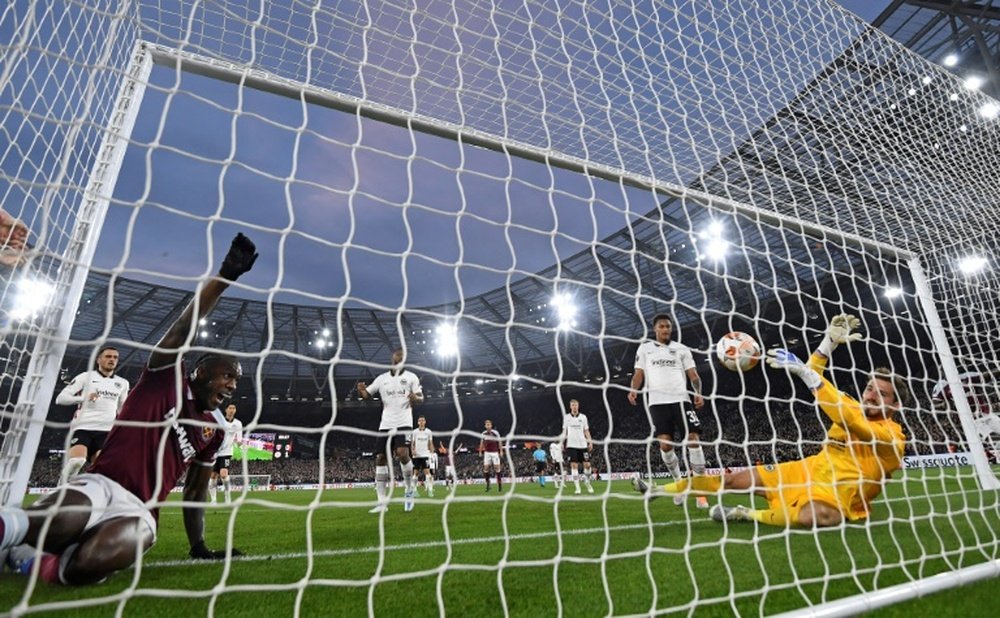 El Eintracht de Frankfurt se impuso por 1-2 al West Ham. AFP