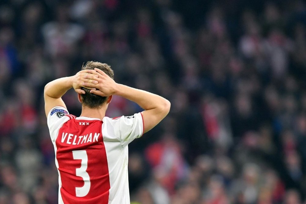 Veltman es uno de los capitanes del Ajax. AFP
