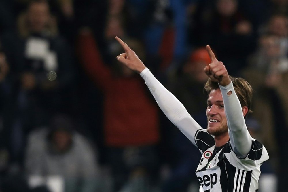 Rugani podría ampliar su vínculo con la Juventus. AFP
