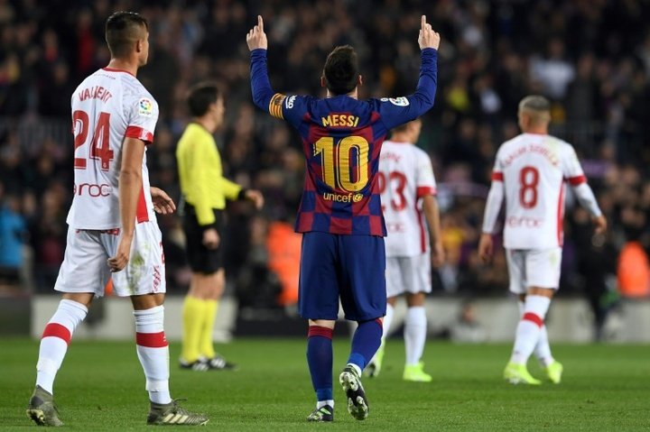 Messi hat-trick breaks La Liga record as Barca put five past Mallorca