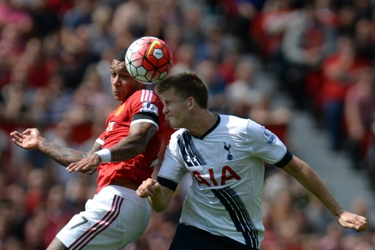 Spurs midfielder Dier gets first England call-up