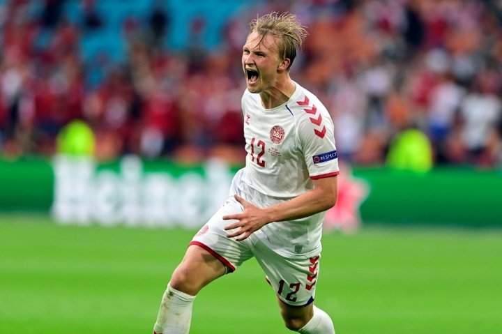 Dinamarca surpreende e elimina País de Gales com goleada