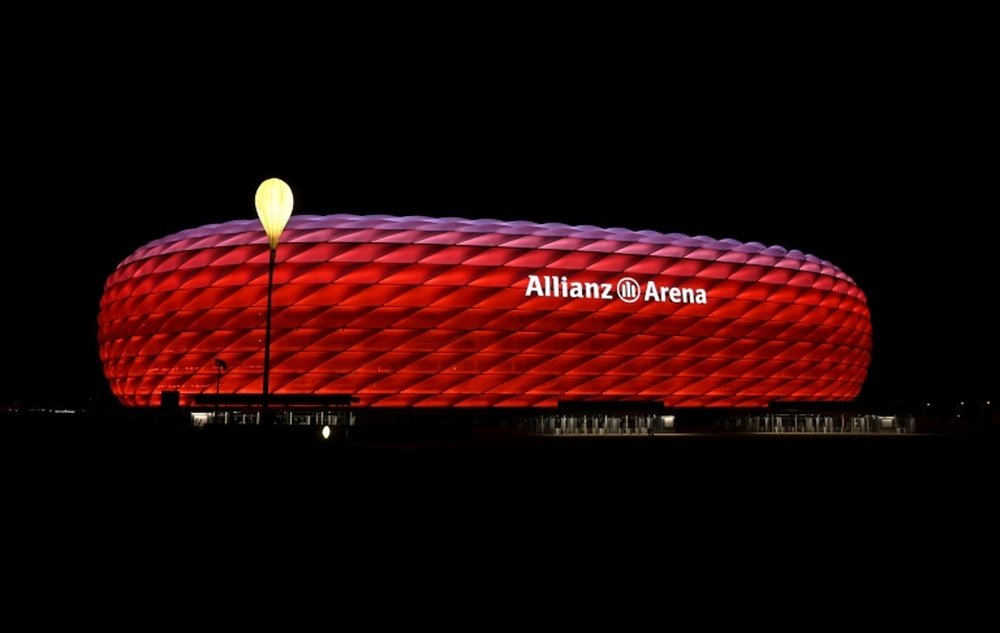 Escalações oficiais de Bayern de Munique e Fortuna Düsseldorf. AFP