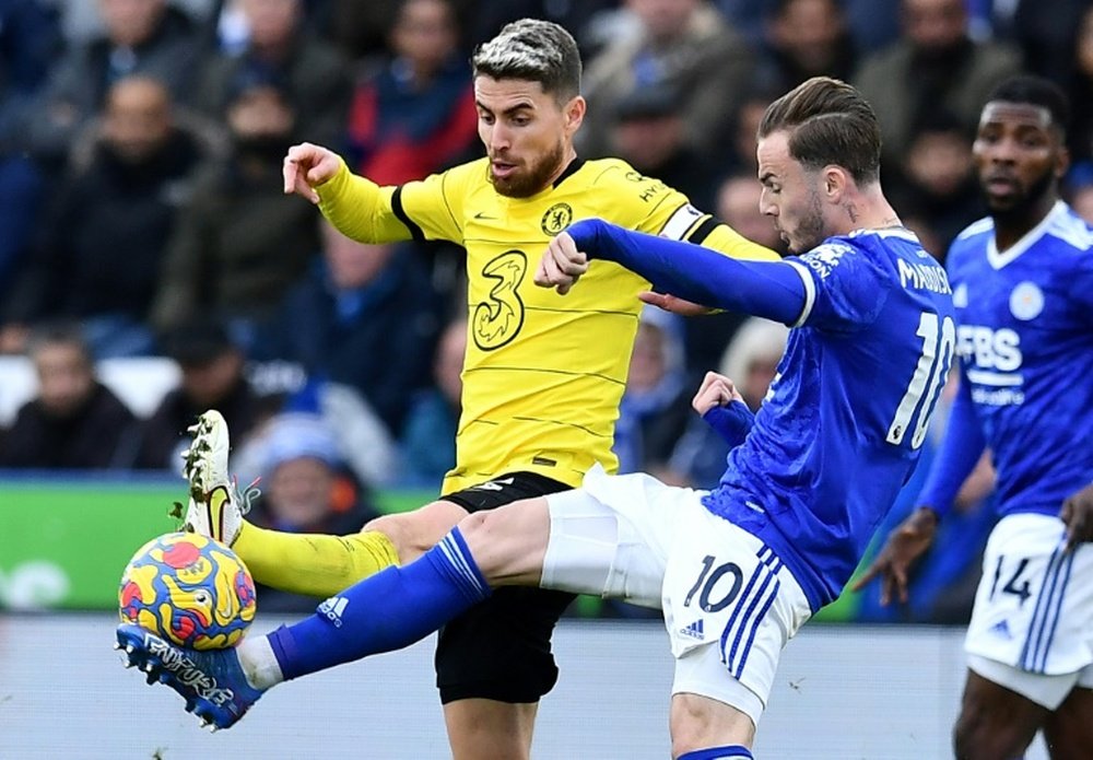 Problemas para el Barça: la Juve se entromete por Jorginho. AFP