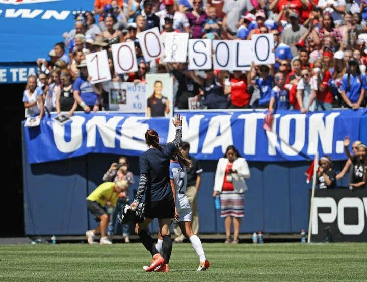 Hope Solo posts 100th clean sheet with USA football team