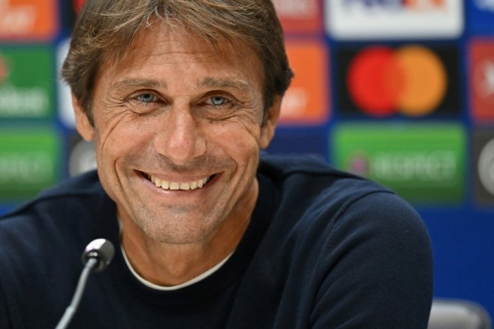 Antonio Conte confirmó la salida del Tottenham. AFP