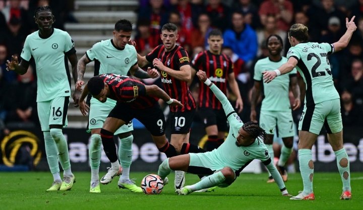 Bournemouth goalless draw fan Chelsea's crisis flames