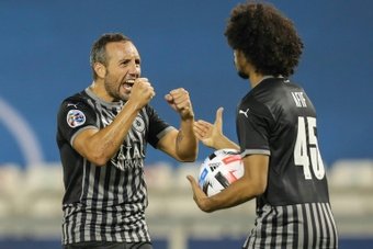A través de una publicación en su cuenta de Instagram, Santi Cazorla se despidió del que, hasta ahora, era su equipo: el Al Sadd. El centrocampista puso fin a 3 temporadas en el conjunto catarí.