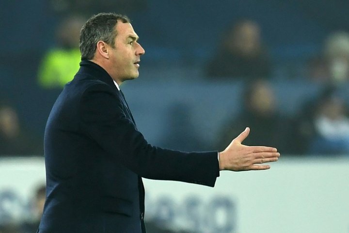 Paul Clement hits back at Darren Bent as 'overweight and lazy'