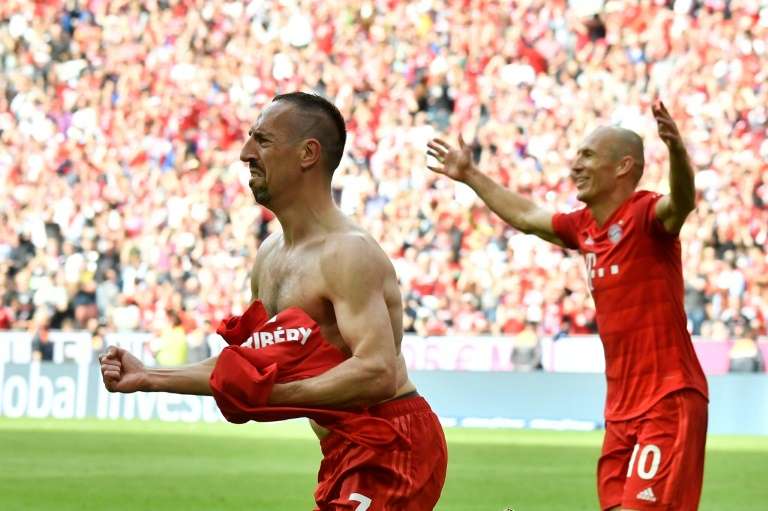 Ribery deixa o Bayern de Munique. 