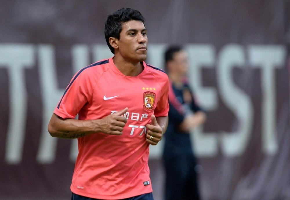 Roberto Carlos believes Paulinho would be a better match for Real. AFP