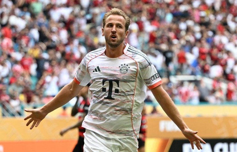 Kane double fires Bayern into Club World Cup last eight