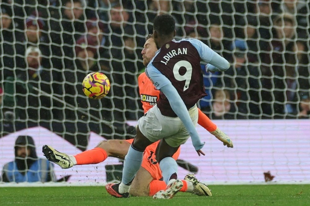 Jhon Duran marque face à Southampton. AFP