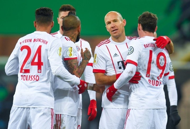 Robben nets twice as Bayern power into Cup semis