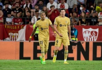 According to 'Sport', Barcelona are preparing for the summer transfer window and there is no shortage of offers for some of the players in Xavi Hernandez's squad. Robert Lewandowski has received a big offer from Saudi Arabia but has turned it down. Meanwhile, Raphinha could consider leaving Europe for next season.
