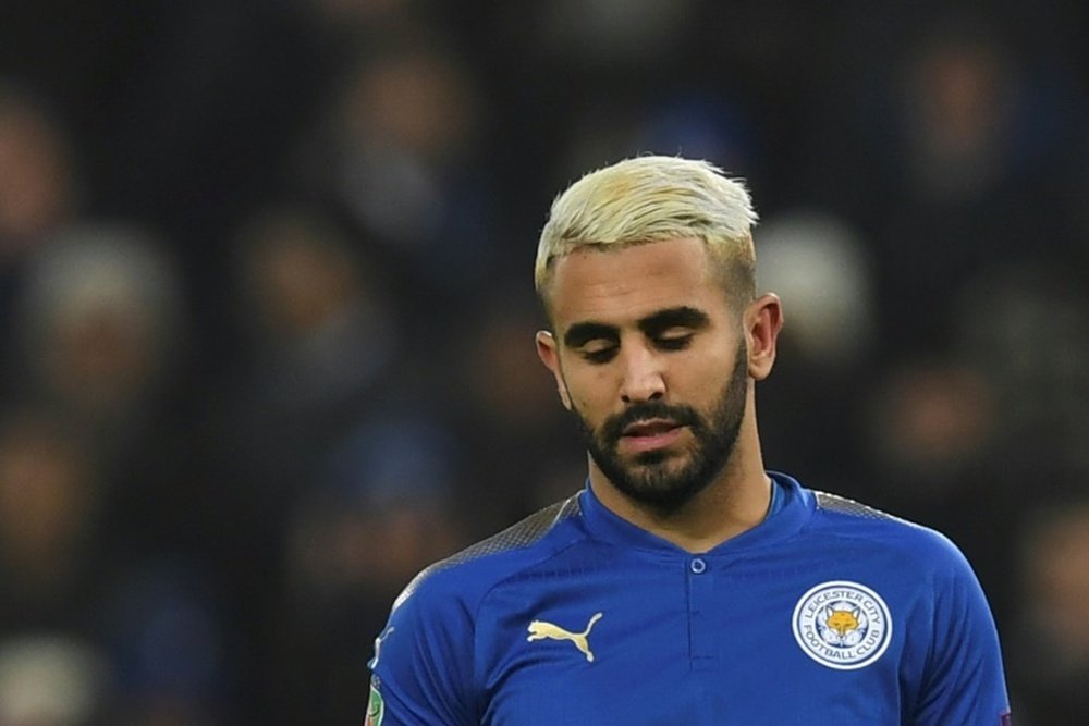 Mahrez não tem ido aos treinos do Leicester City. AFP