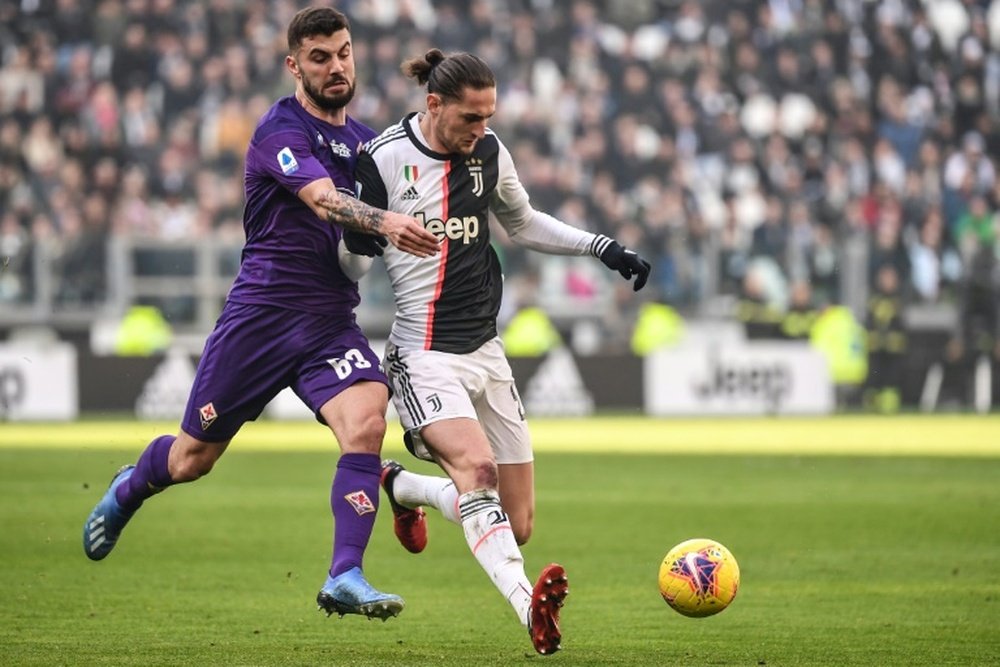 Fiorentina anuncia seis casos positivos de COVID-19. AFP