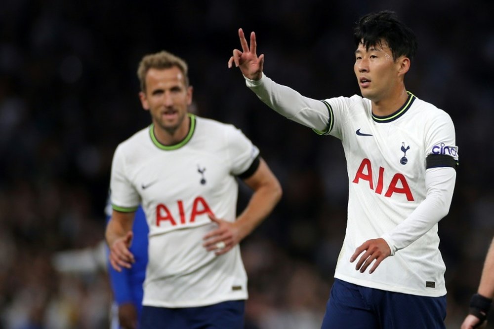 Com um recital de Son no segundo tempo, o Tottenham goleia o Leicester. AFP