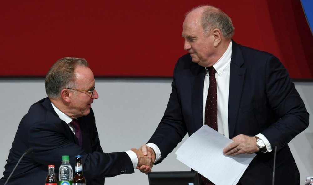 Rummenigge y Kahn hablaron sobre el 'Fair Play Financiero'. AFP