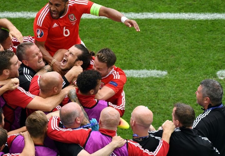 Euro-2016 : un succès gallois historique, avec la signature de Bale