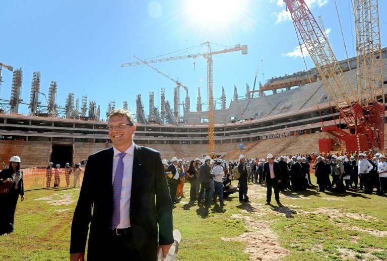 Un juez prohibe jugar temporalmente en el estadio de Brasilia