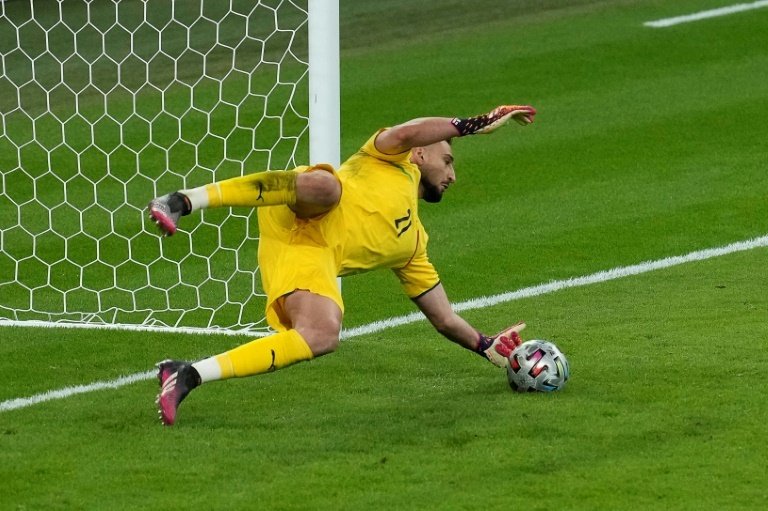 Gianluigi Donnarumma explique les raisons de son départ du Milan AC. AFP