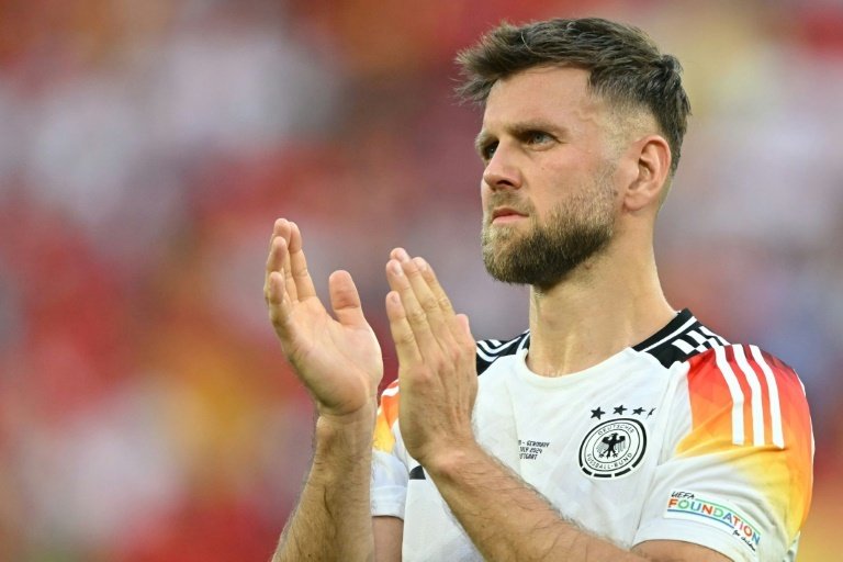 West Ham's Fullkrug makes surprise visit to German camp