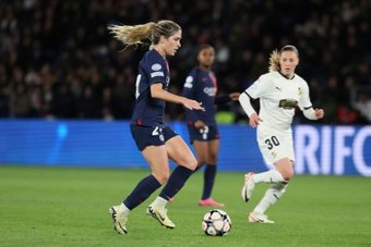 El PSG goleó al Häcken (3-0) en la vuelta de los cuartos de final de la Champions League Femenina. El conjunto de Jocelyn Precheur se cita con el Olympique de Lyon en las semifinales, último obstáculo en el camino hacia Bilbao.