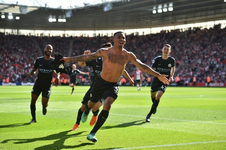Gabriel Jesus foi 'herói' no final. EFE
