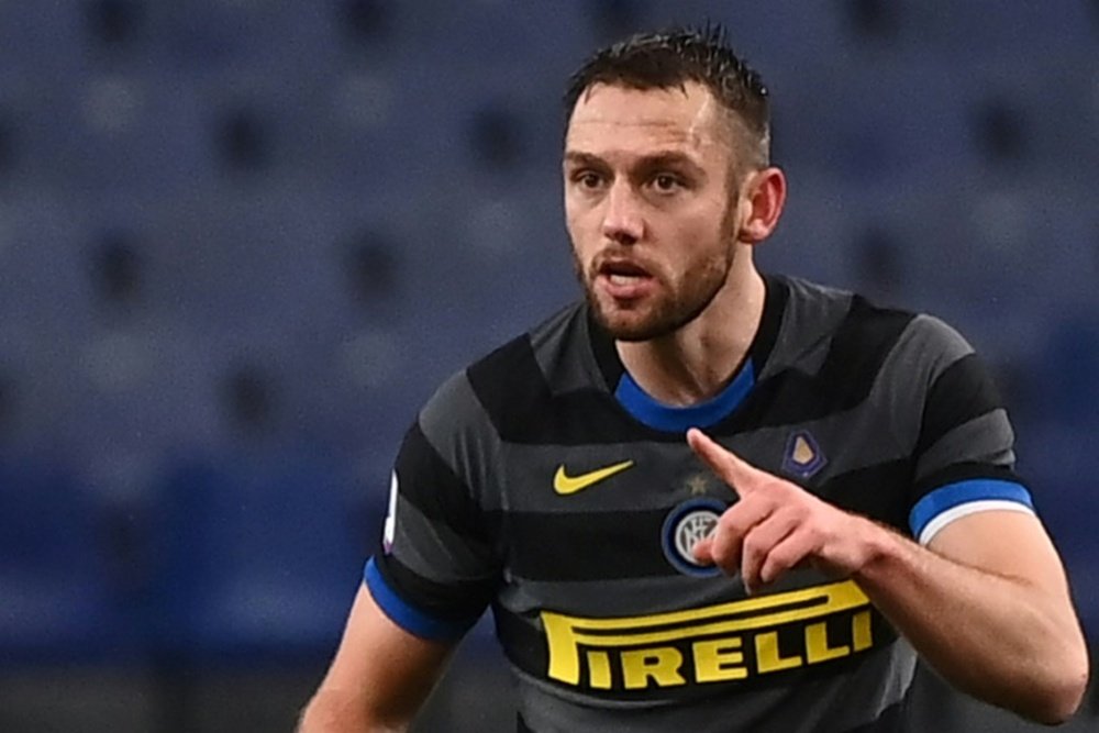 De Vrij has a contract with Inter Milan until June. AFP