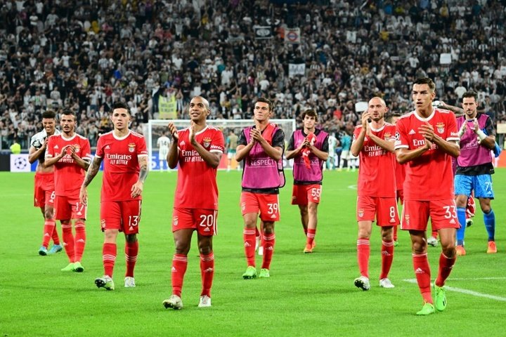 Benfica brilha em Turim e afunda a Juventus