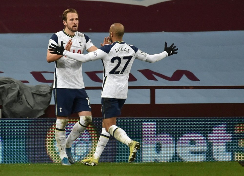 El Tottenham se desquitó con el Aston Villa. AFP