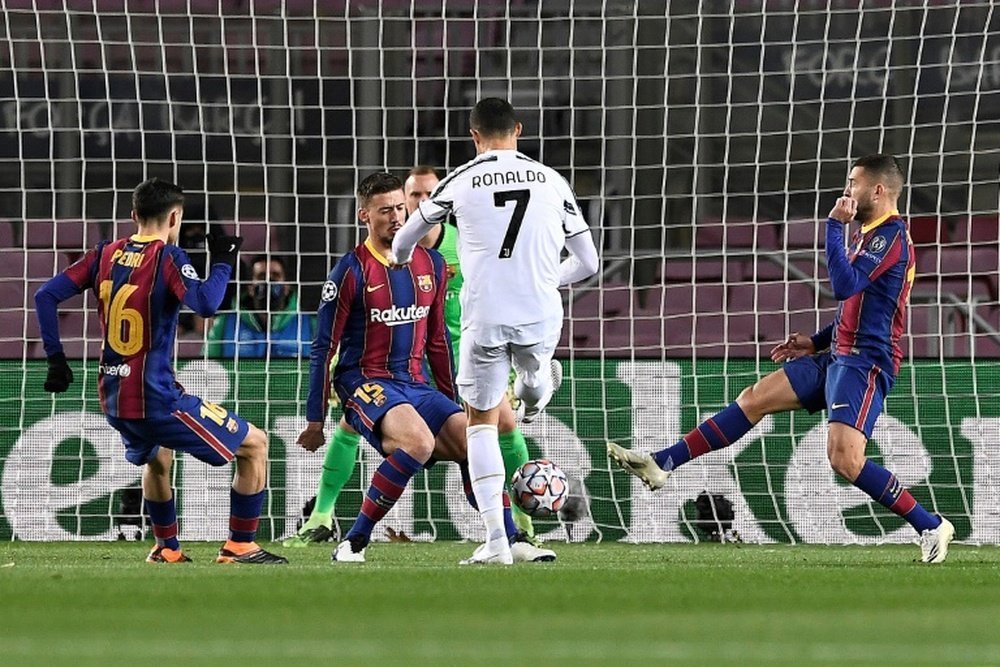O Barça colocou fim a sua fase de vitórias como mandante na Champions. AFP
