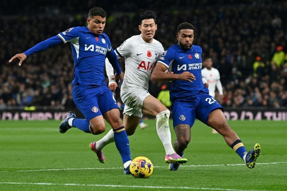 Chelsea-Tottenham reporté. AFP