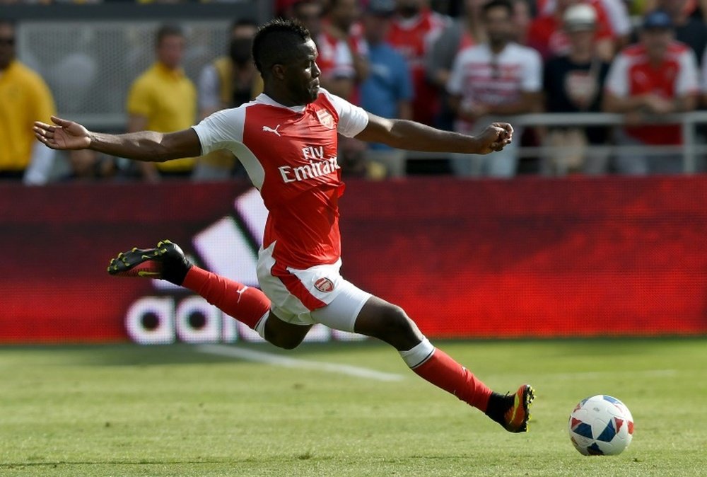 L'attaquant d'Arsenal Joel Campbell s'apprête à frapper le ballon lors du match amical face à une sélection de la MLS à San José en Californie, le 28 juillet 2016