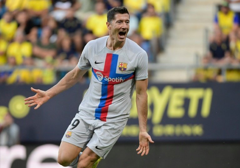 Lewandowski pourra jouer le derby barcelonais. AFP