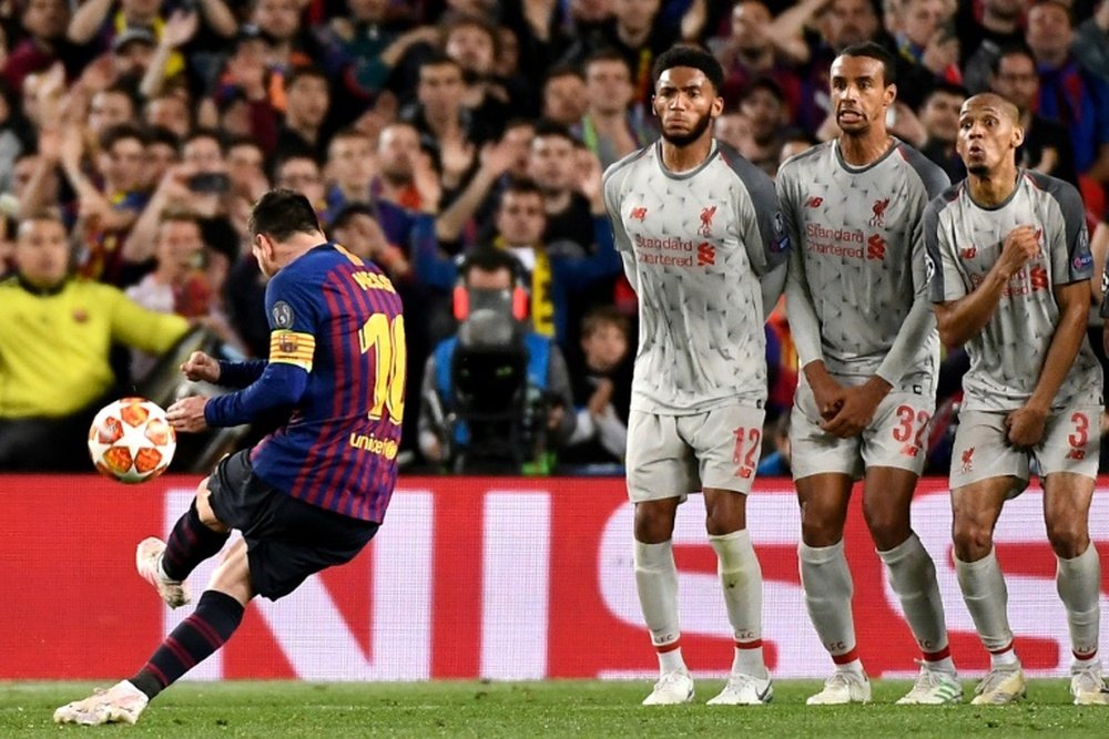 La falta de Messi al Liverpool, el mejor gol de la temporada 18-19. AFP