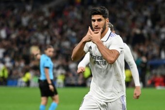 Asensio on his way to the PL. AFP