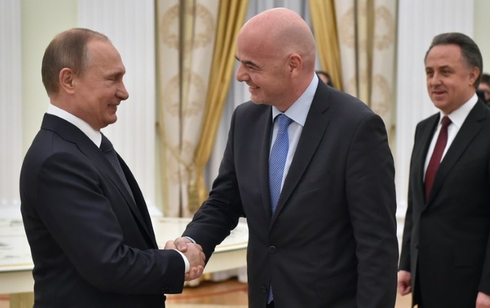 Putin recibió la visita de Infantino. AFP