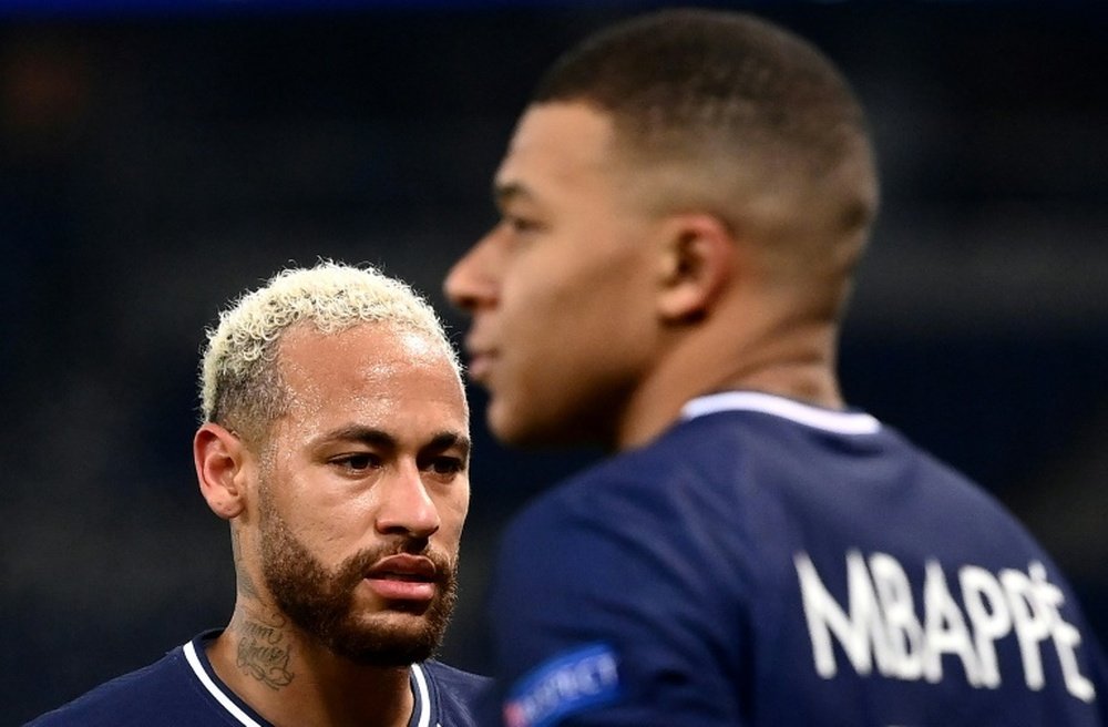 Neymar et Mbappé absents du onze type de la première partie de saison. AFP