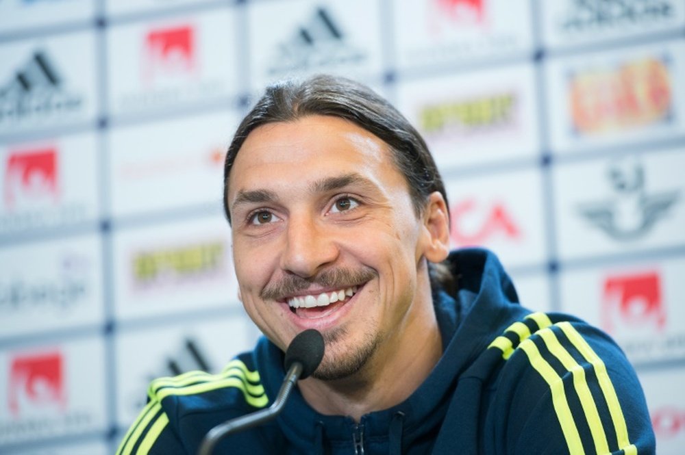 Ibrahimovic is delaying announcing his new club to recieve a loyalty bonus from PSG. BeSoccer
