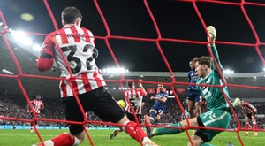 Las vallas de publicidad, el arma secreta del Sunderland para frenar al Arsenal