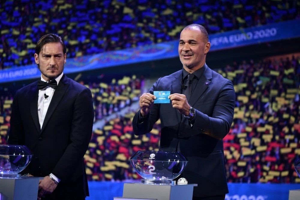 Gullit criticised Manchester United's current situation. AFP