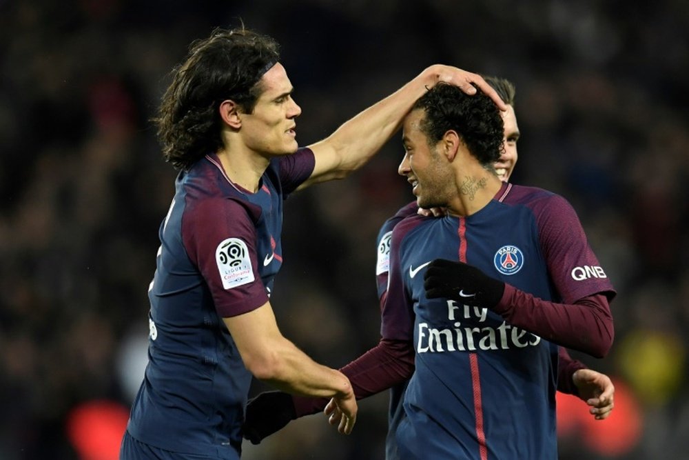 Les attaquants du PSG Edinson Cavani et Neymar face à Dijon. AFP