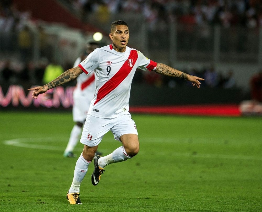 Liste élarige de 25 joueurs pour le Pérou. AFP