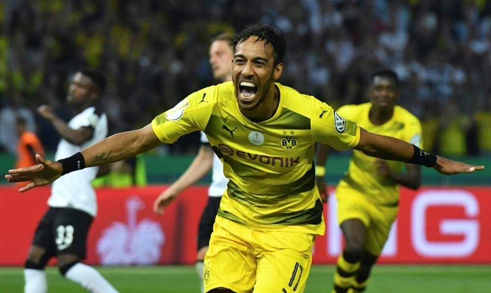 L'attaquant gabonais du Borussia Dortmund Pierre-Emerick Aubameyang célèbre un but. AFP