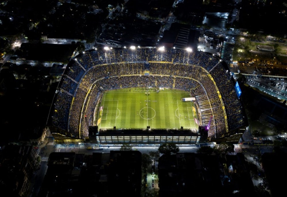 Las nuevas camisetas de Boca desatan la locura. AFP